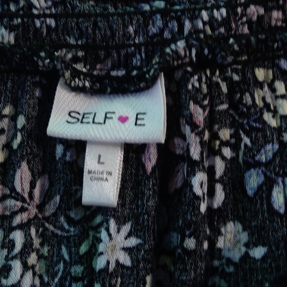 Self E Women's Floral Top on Black Background (Size L) - Picture 4 of 6